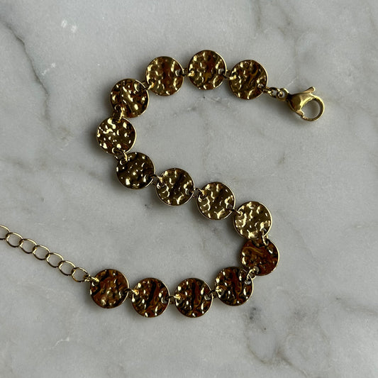 Texture circle armband